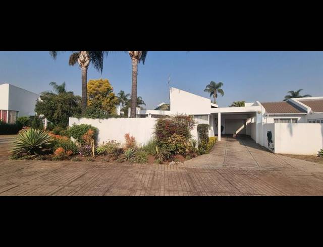 2 BEDROOM TOWNHOUSE FOR SALE IN CELTISDAL